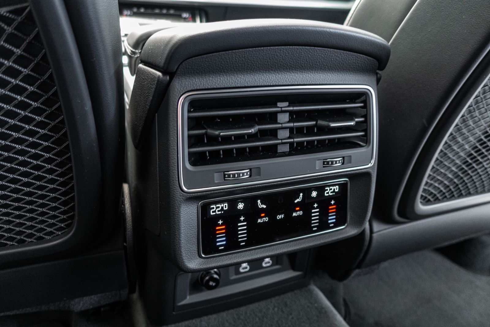 Audi Q7 50TDI Quattro SLine LUFT*AHK*MATRIX*PANO*22"