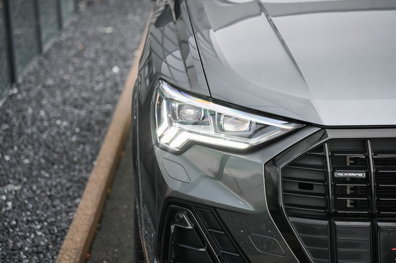 Audi Q3 40 TFSI quattro S line - Samsaru's Car Outlet