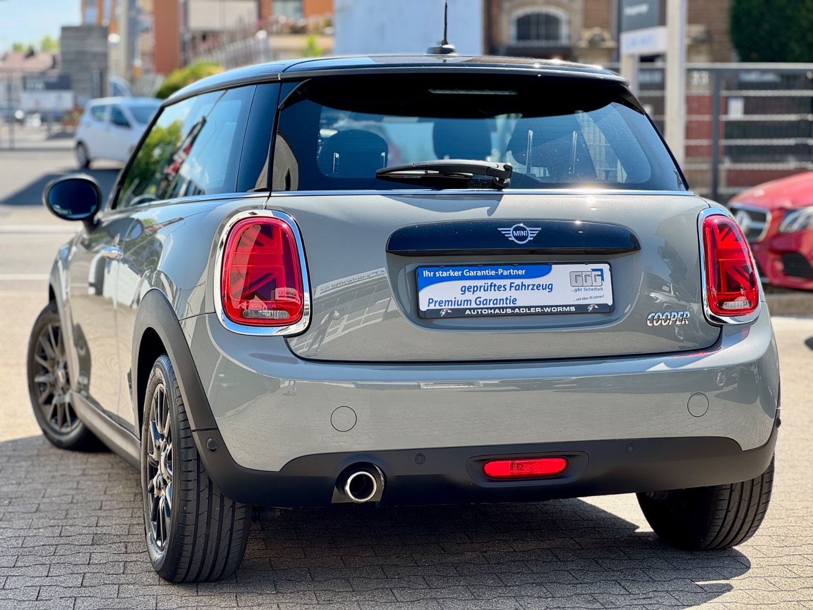 MINI COOPER 1.5 PEPPER - Samsaru's Car Outlet