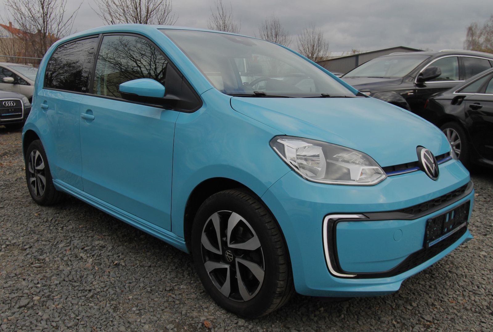 Volkswagen up! e-up! Active - Samsaru's Car Outlet