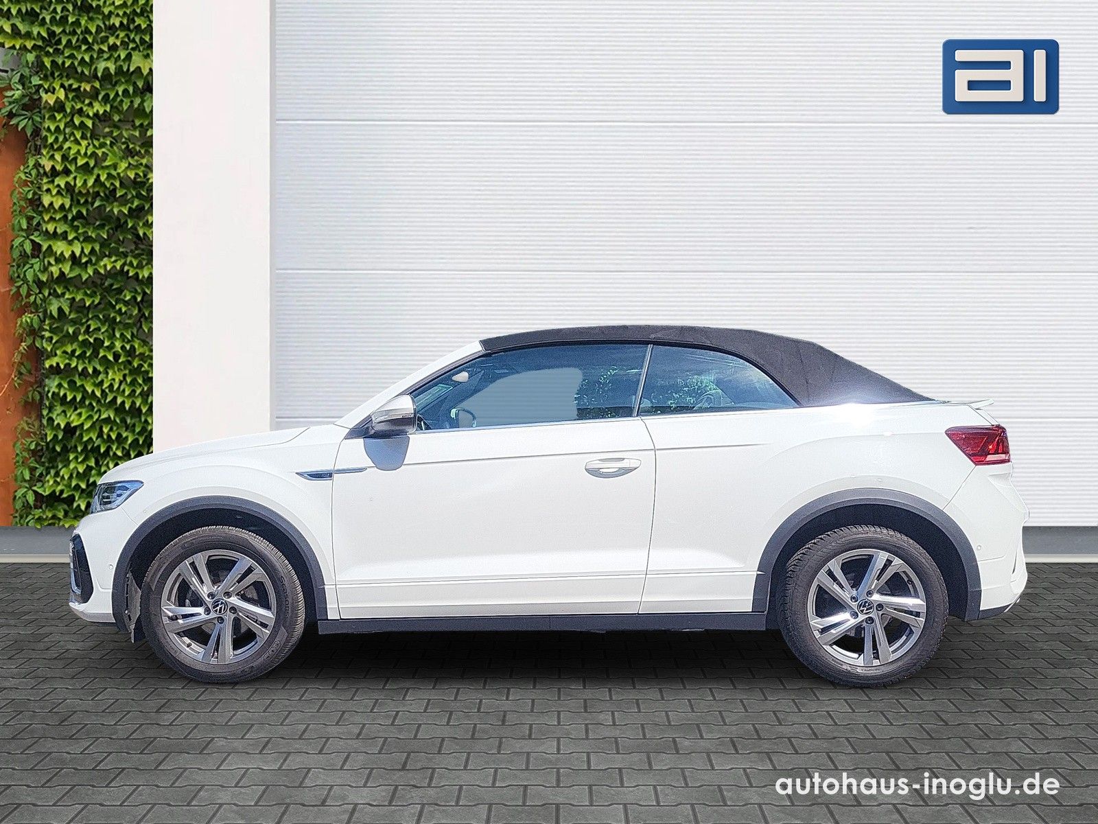 Volkswagen T-Roc 1.5 TSI R-Line - Samsaru's Car Outlet