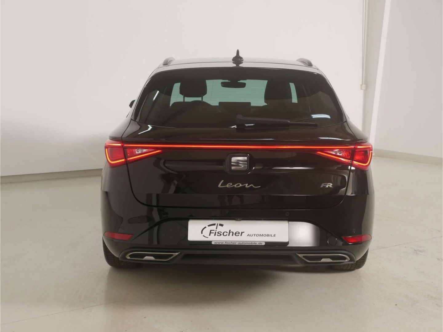 Seat Leon Sportstourer 2.0 TDI DSG FR AHK/NAV/RFK/ACC