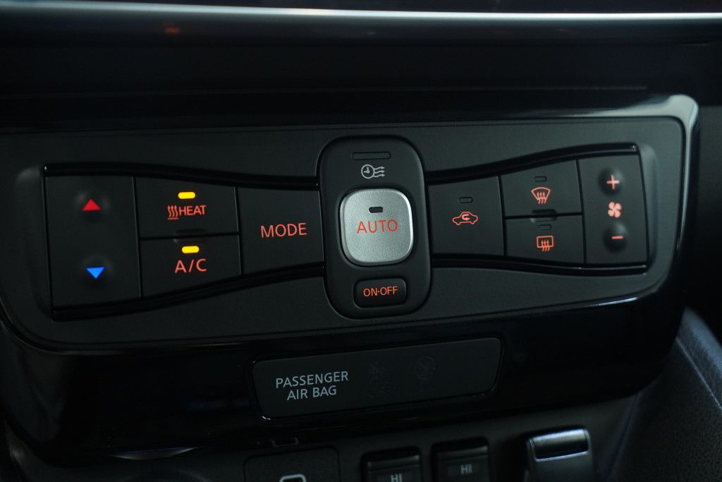 Nissan Leaf 40 kWh - Samsaru's Car Outlet