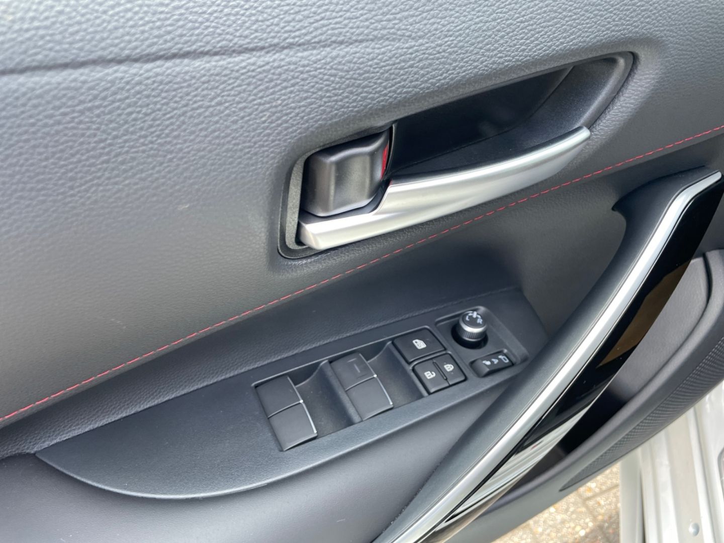Toyota Corolla 2.0 Hybrid GR Sport *Bi-LED*el. Heck*CAM