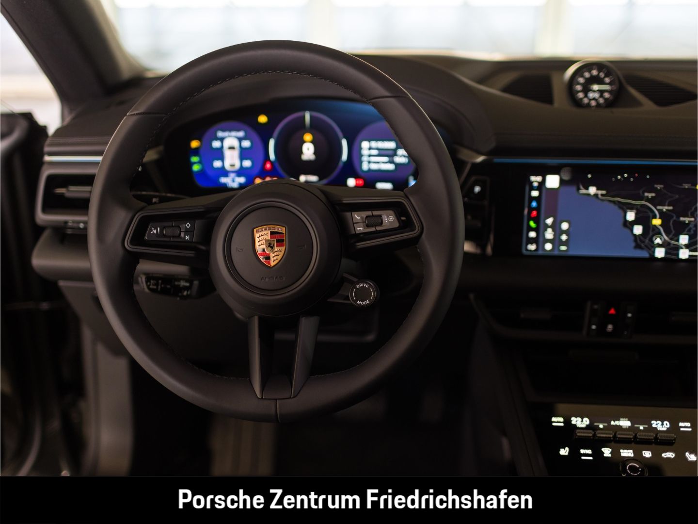 Porsche Macan 4 Hinterachslenkung InnoDrive Head-Up
