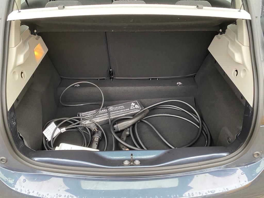 Renault ZOE Experience Z.E. 50 - Samsaru's Car Outlet
