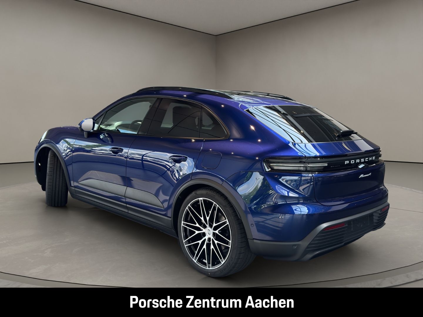 Porsche Macan 4 BOSE Panorama Rückfahrkamera Luftfederun