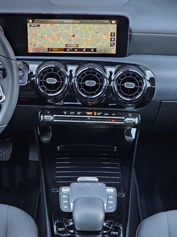 Mercedes-Benz A 180 d - Samsaru's Car Outlet