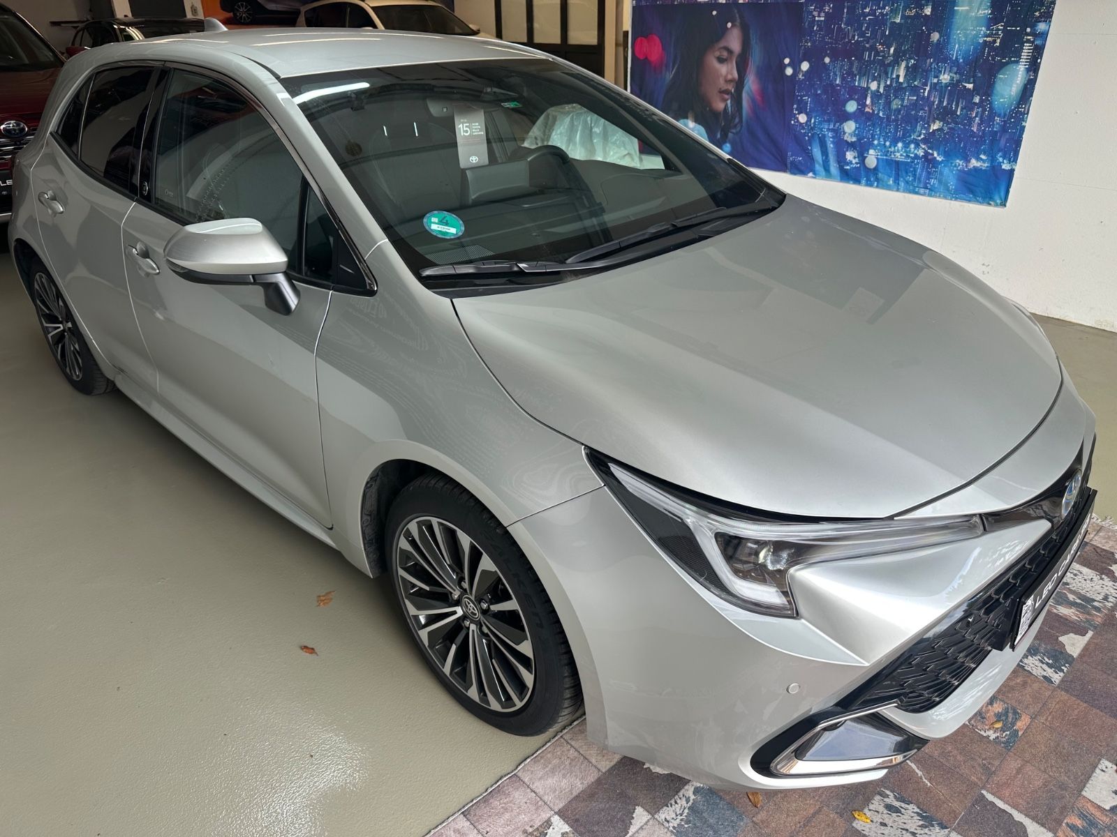 Toyota Corolla 1,8 Hybrid Team D