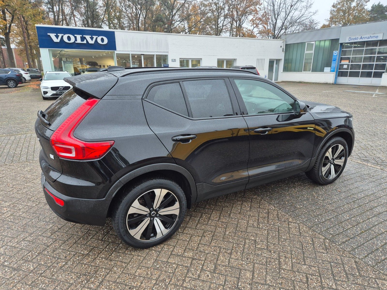 Volvo XC40 Twin Motor Plus Recharge Pure Electric AWD