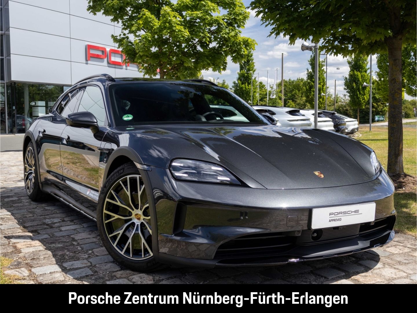 Porsche Taycan 4S Cross Turismo Achslenkung HD-Matrix In
