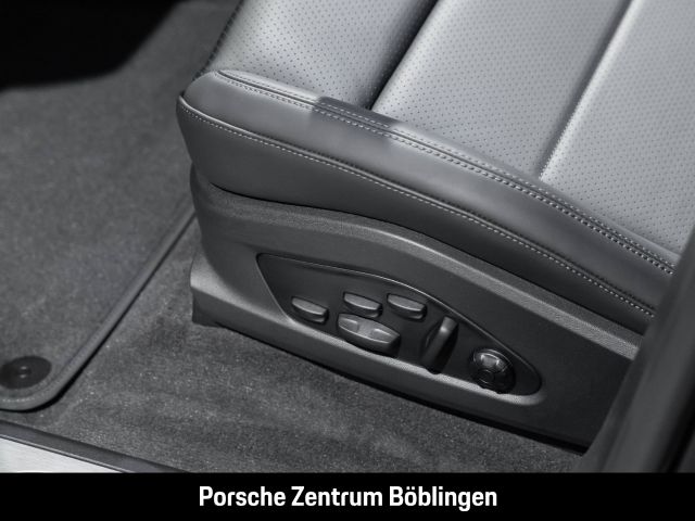 Porsche Macan 4 - Samsaru's Car Outlet