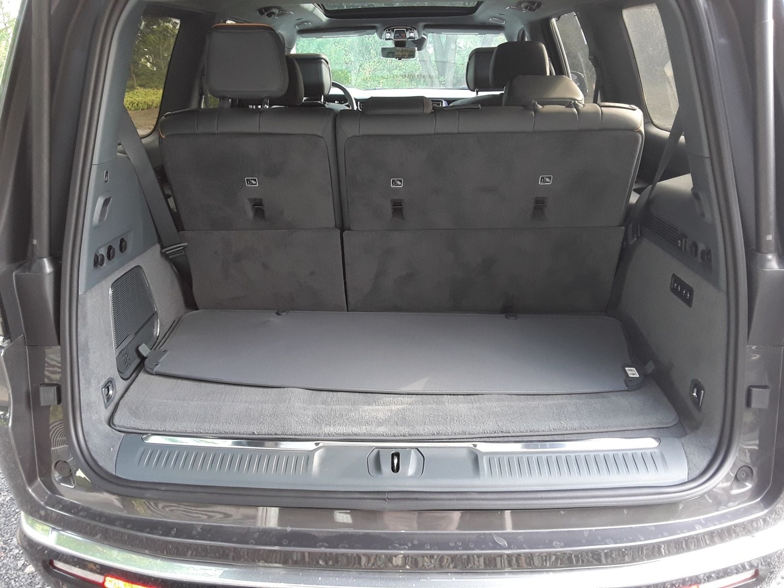 Jeep Grand Wagoneer 6.4 V8 Series III