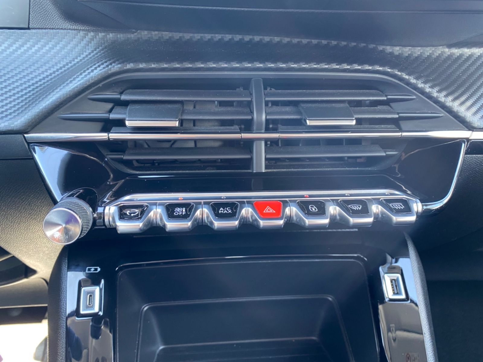 Peugeot 208 Active Pack - Samsaru's Car Outlet