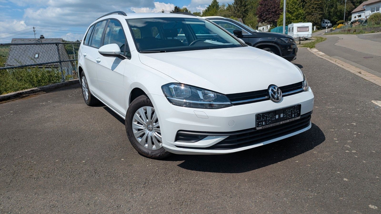 Volkswagen Golf VII Variant Trendline - Samsaru's Car Outlet