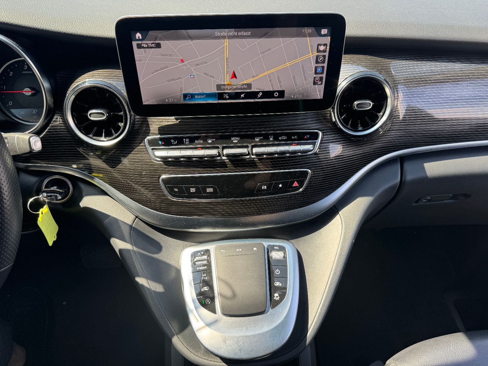 Mercedes-Benz V 220 d lang 4M - Samsaru's Car Outlet