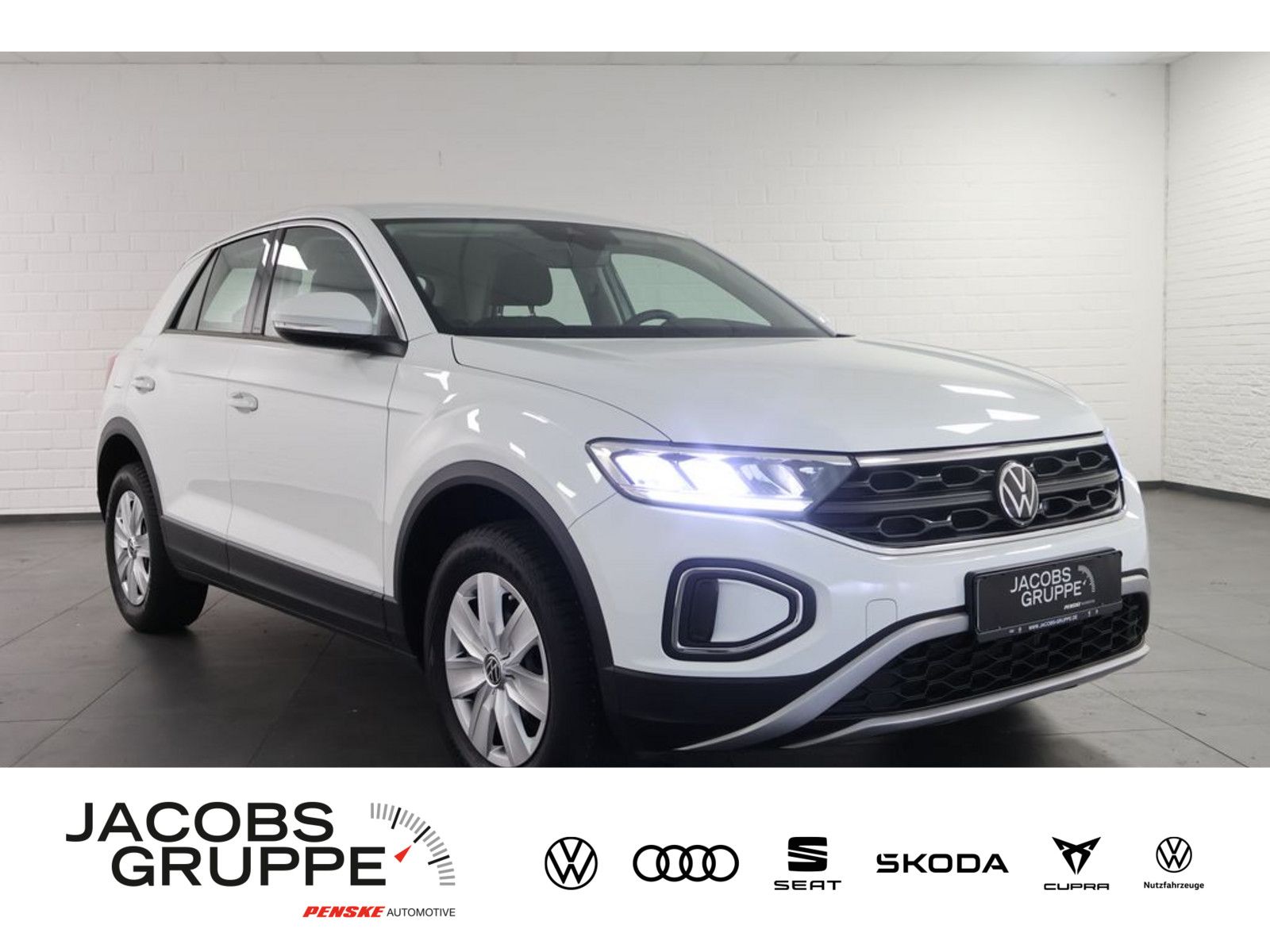 Volkswagen T-Roc 1.0 TSI - Samsaru's Car Outlet