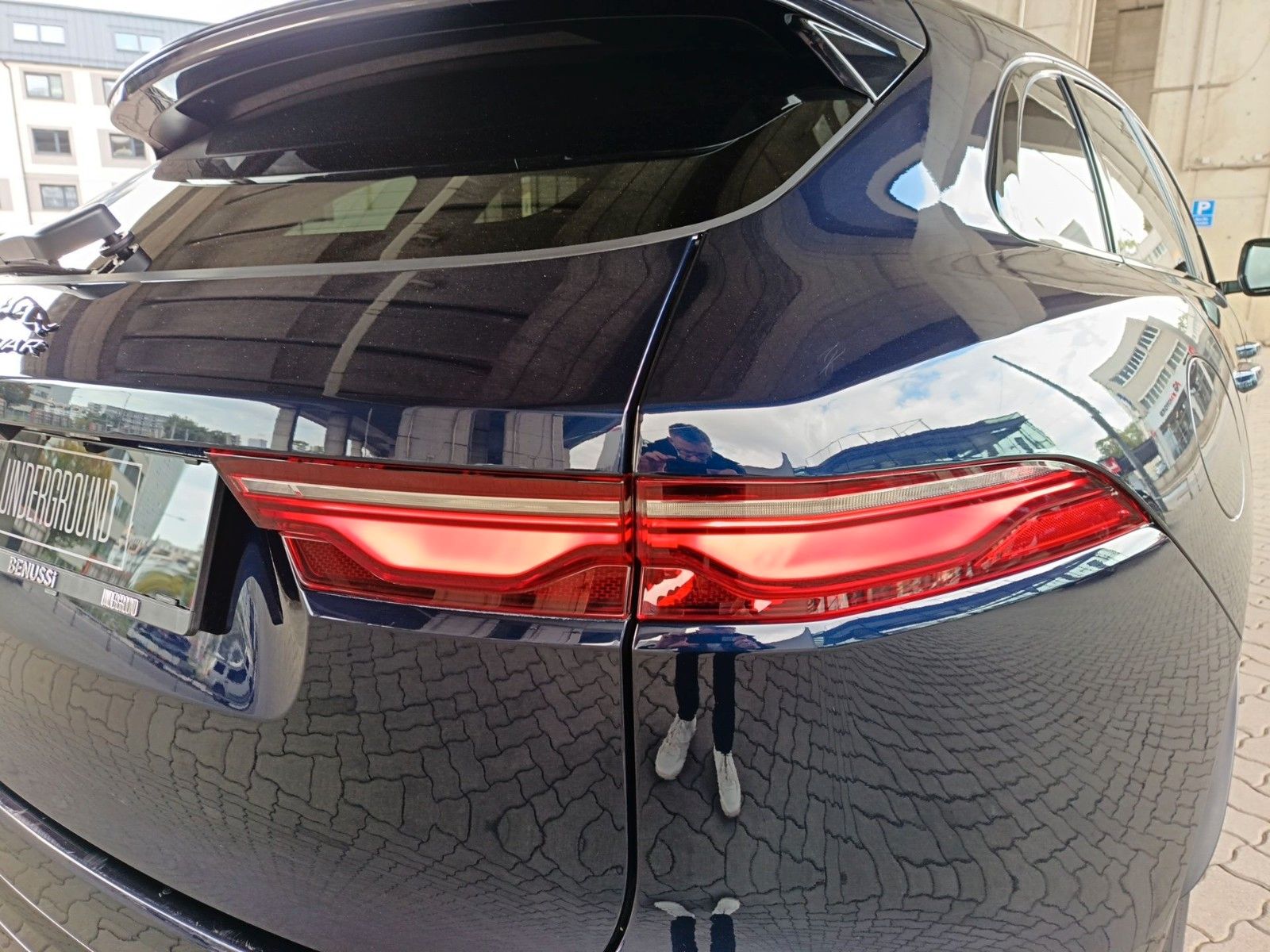Jaguar F-Pace D200 R-DYNAMIC SE AWD