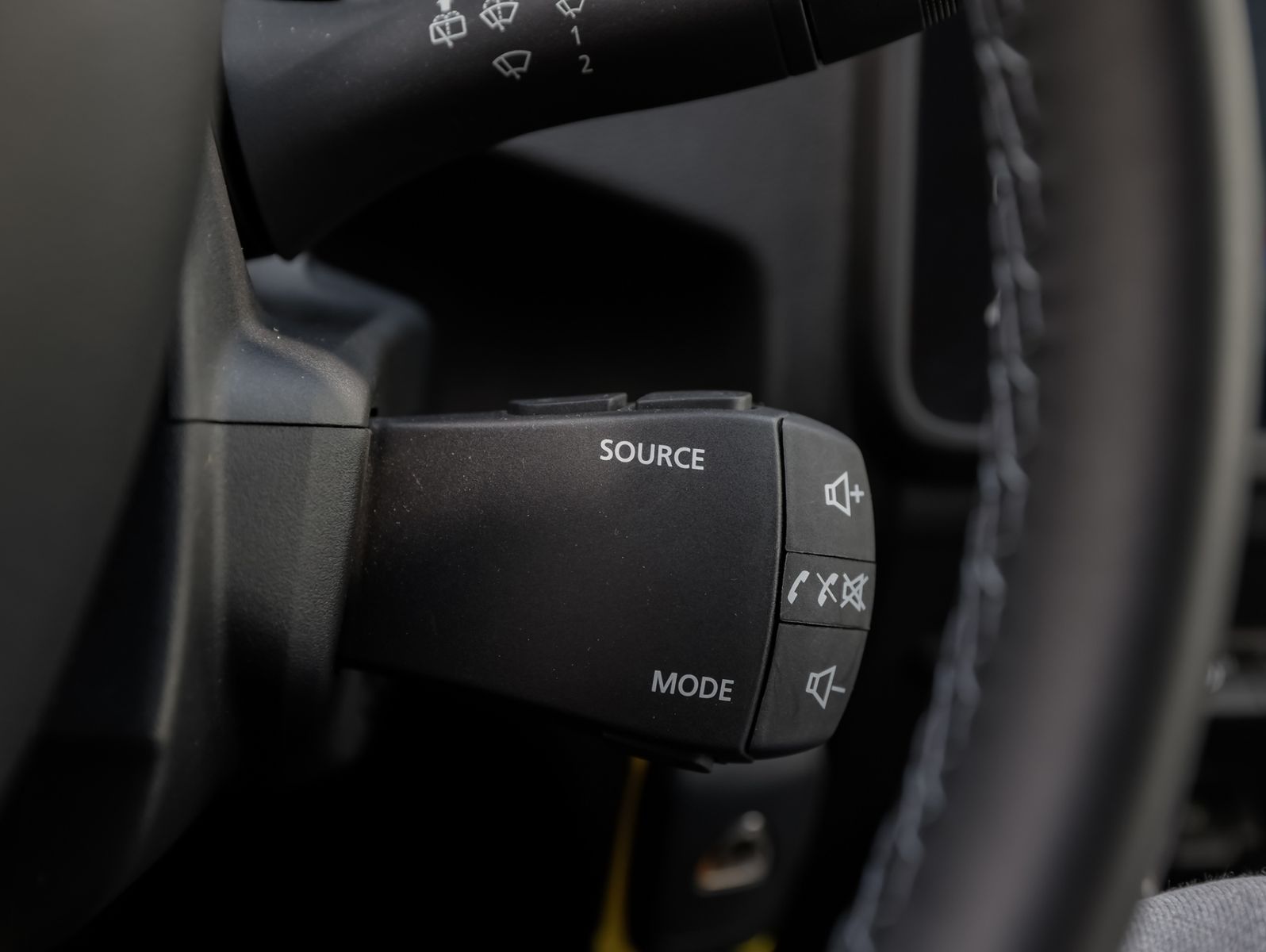 Dacia Duster Prestige Blue dCi 115 2WD - Samsaru's Car Outlet