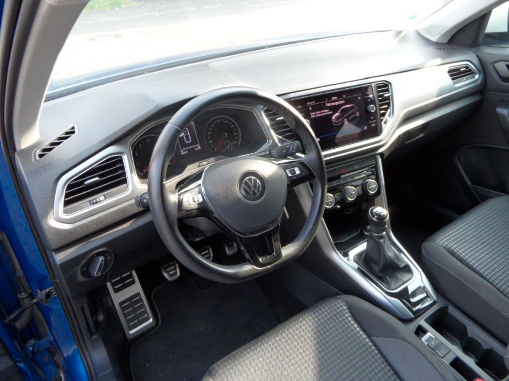Volkswagen T-Roc 1.0 TSI ACTIVE - Samsaru's Car Outlet