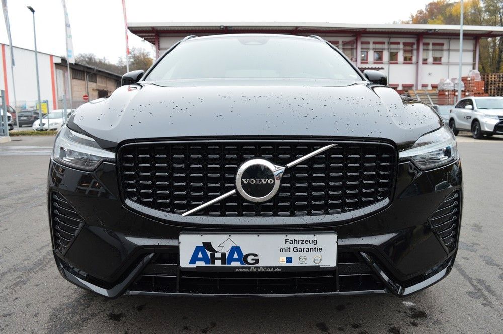 Volvo XC60 B4 D AWD Plus Dark Auto *Nappa Amber+AHK+WR