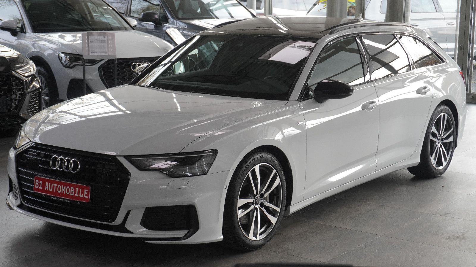 Audi A6 Avant 45 TFSI quattro S line Black Edition - Samsaru's Car Outlet