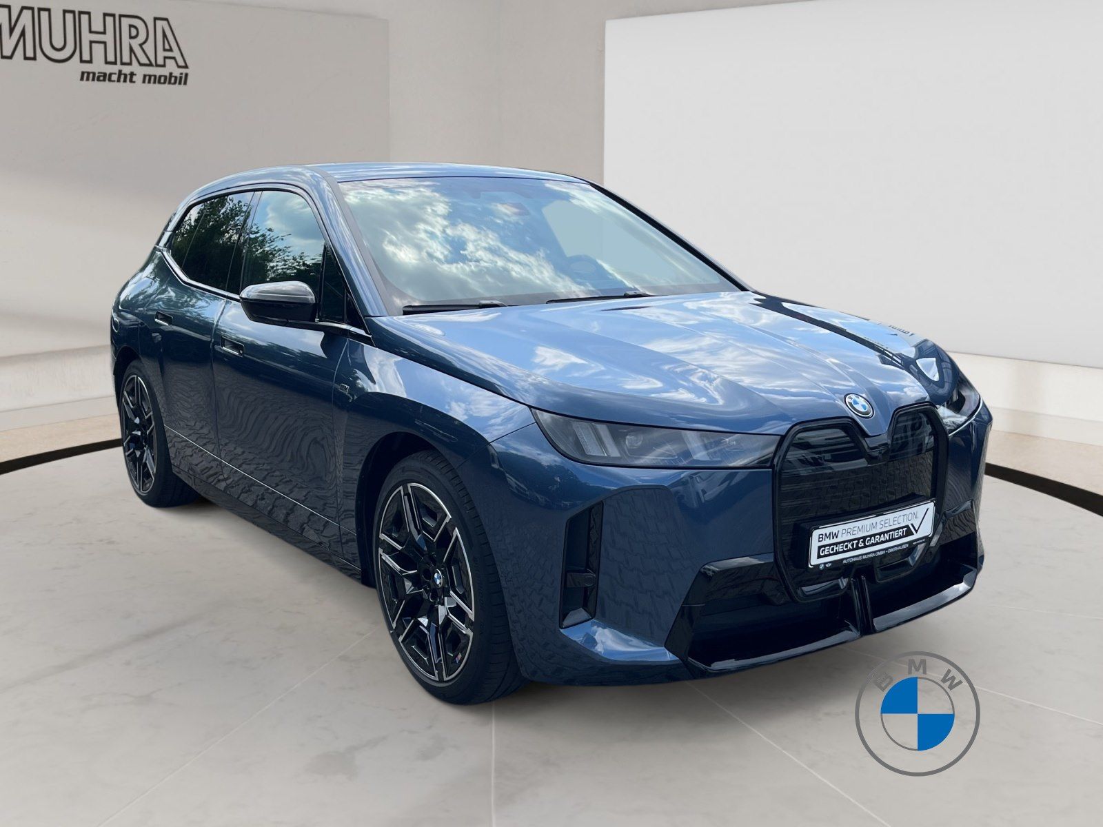BMW iX M70 XDRIVE 22" DA/PA Prof. Luftfederung AHK