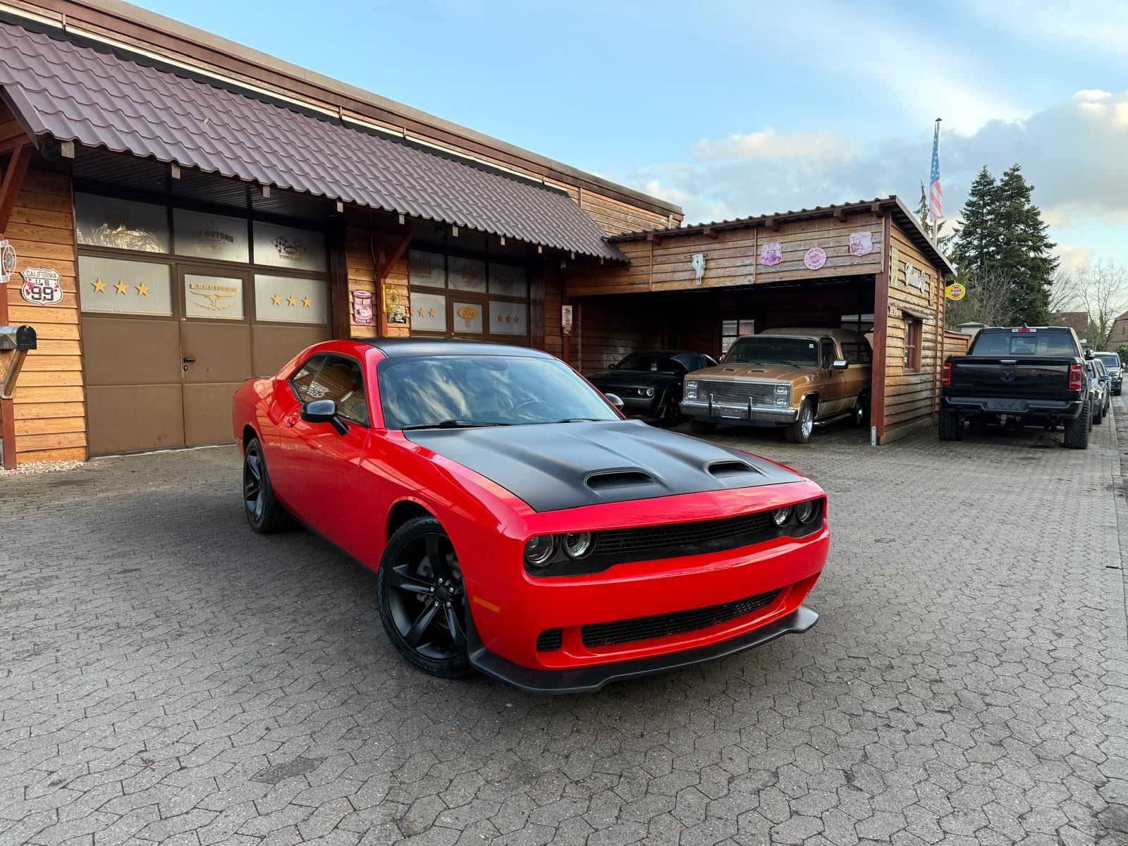Dodge 5,7 V8*SRT KIT*LEDER*NAVI*KEYLESS*GARNTIE*SERVIC