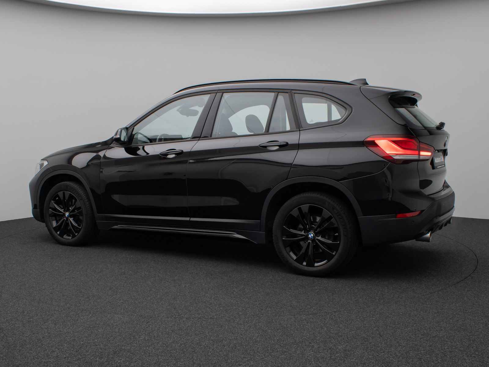 BMW X1 xD20i Sport Line - Samsaru's Car Outlet