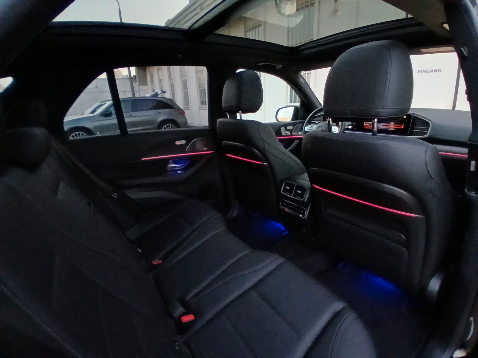 Mercedes-Benz GLE350de 4M AMG SoftClose_NappaLeder_360_BURMEST