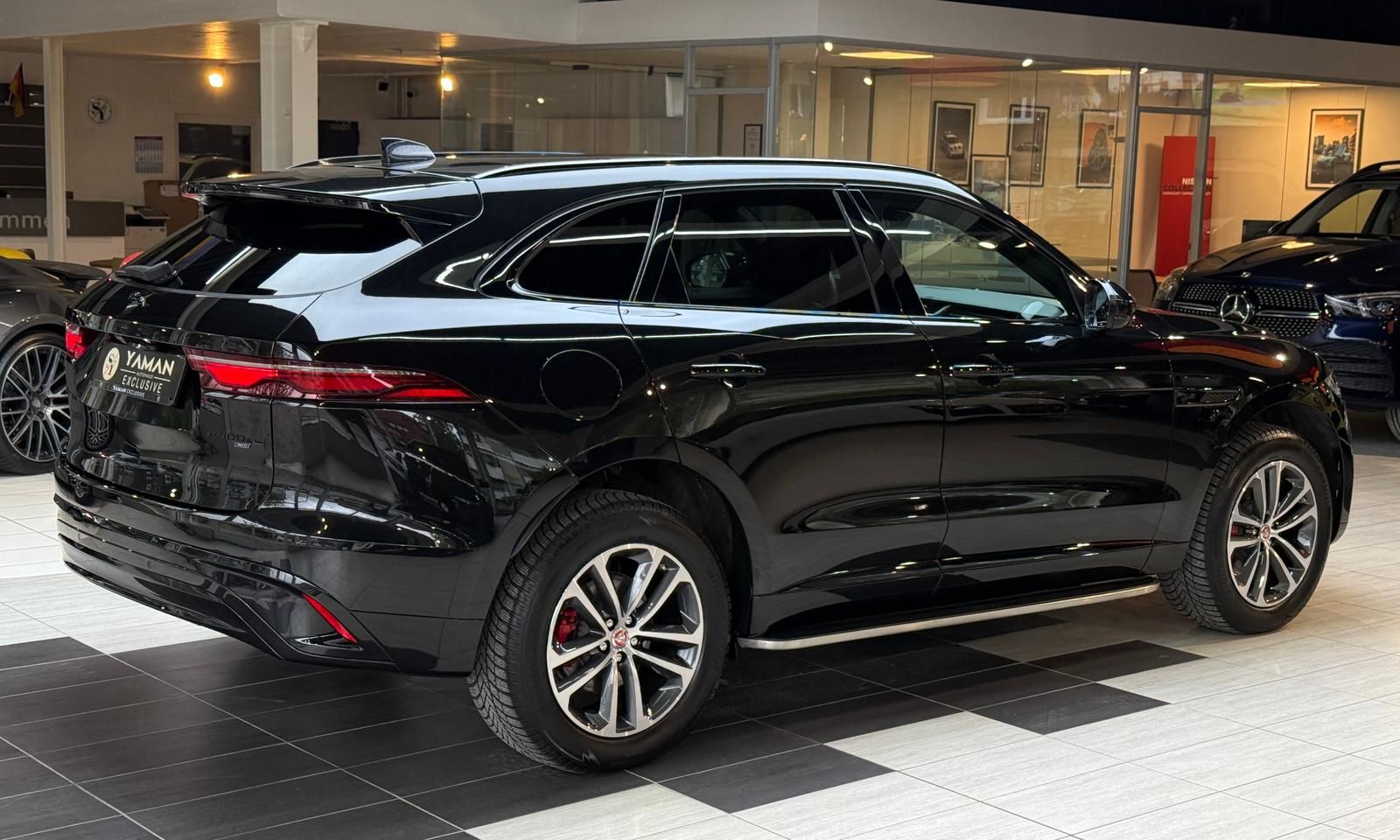 Jaguar F-Pace P400e S AWD Plug-In Hybrid*Pano*ACC*LED*
