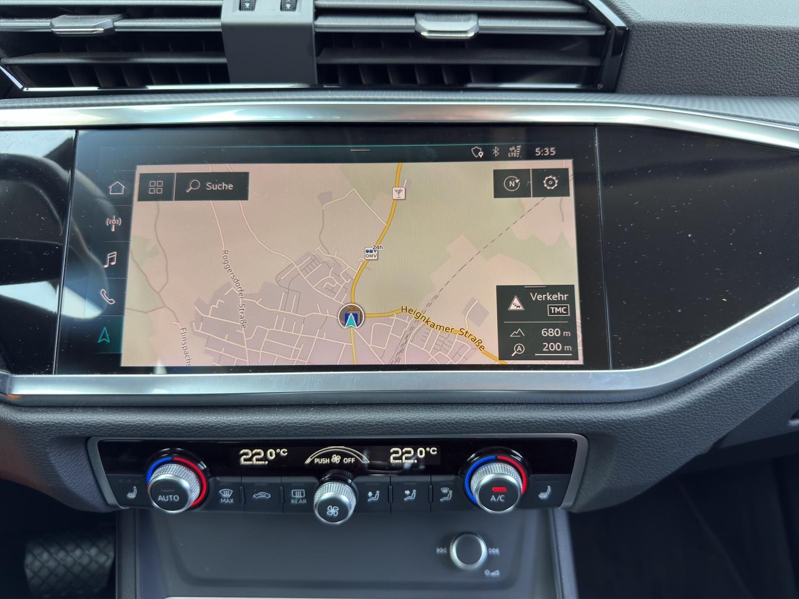Audi Q3 35 TDI quattro - Samsaru's Car Outlet