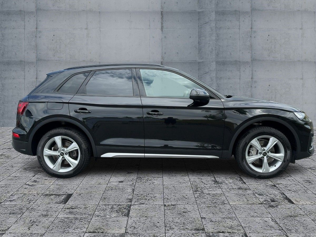 Audi Q5 45 TFSI QU S-TR - Samsaru's Car Outlet