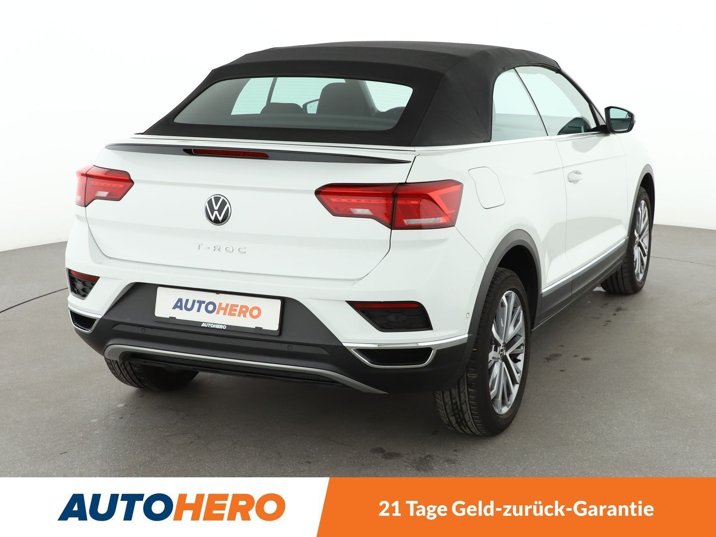 Volkswagen T-Roc 1.5 TSI ACT Style - Samsaru's Car Outlet