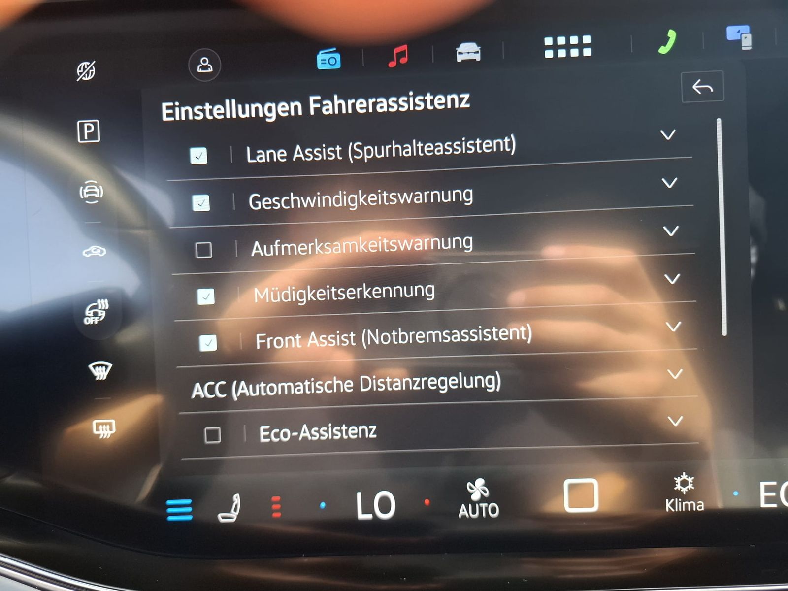 Volkswagen Touareg 3.0TDI 4M R-Line VOLL Black 22" UPE 114T