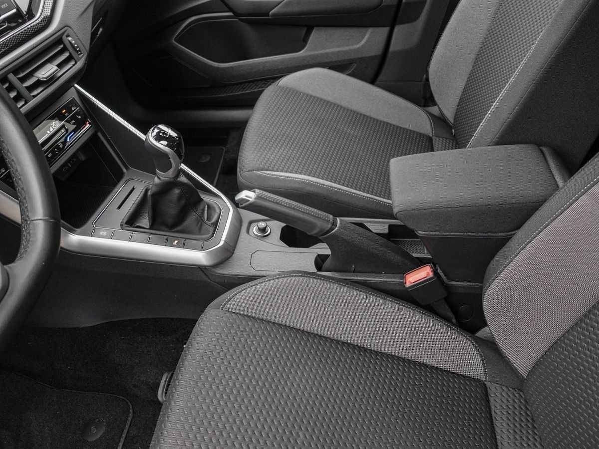 Volkswagen Taigo 1.0 TSI Life - Samsaru's Car Outlet
