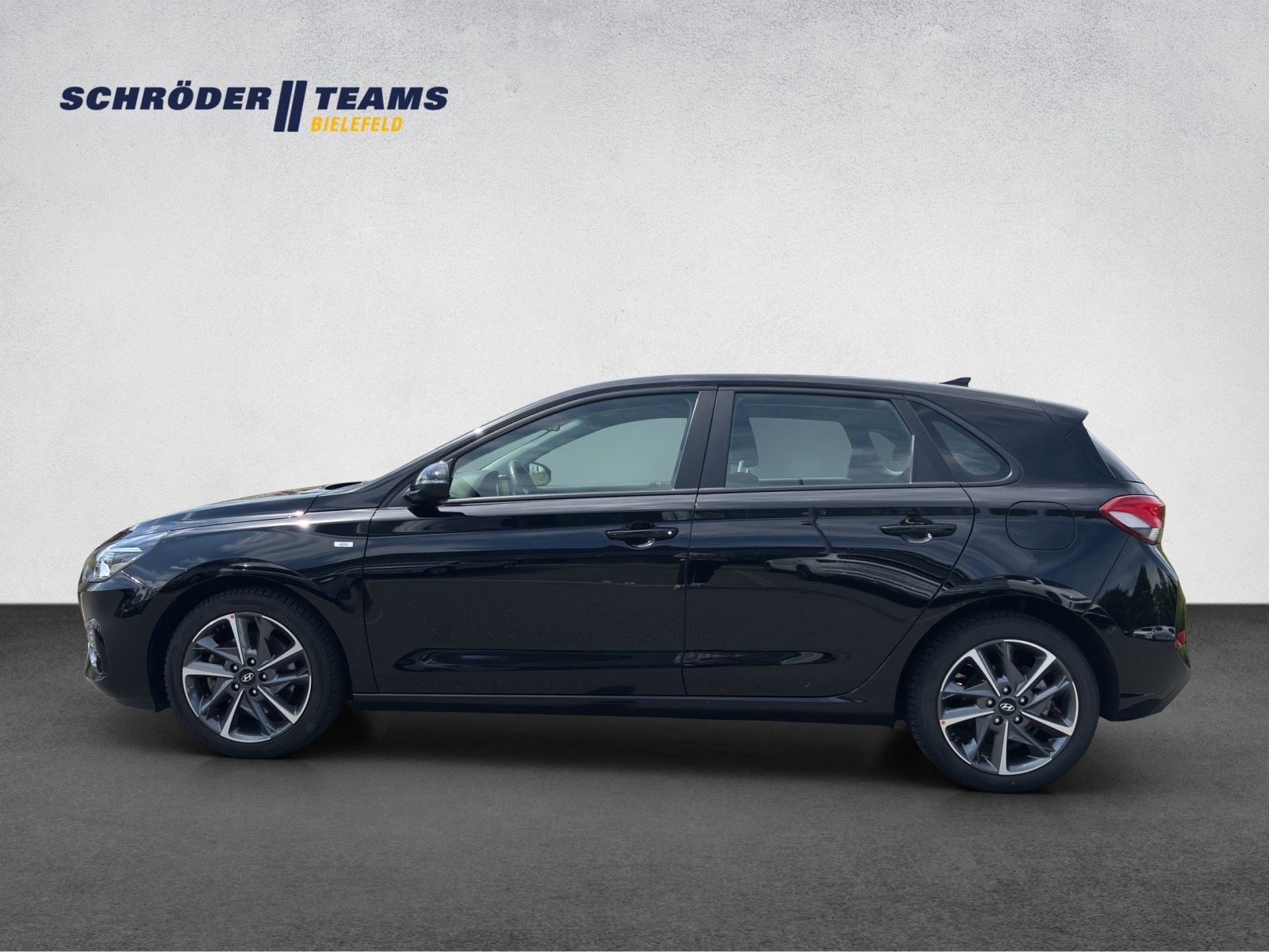 Hyundai i30 1.0 T-GDi DCT Trend - Samsaru's Car Outlet