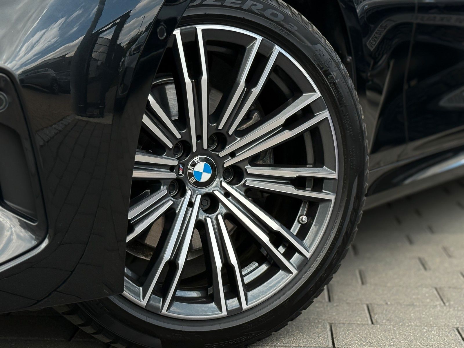 BMW 320d D M Sport AHK HuD 360° hifi ACC