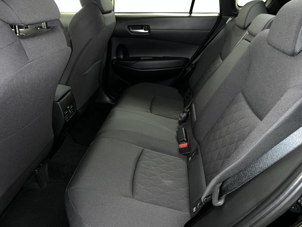 Toyota Corolla Cross 2.0 Hybrid 4x2 Teamplayer sofort