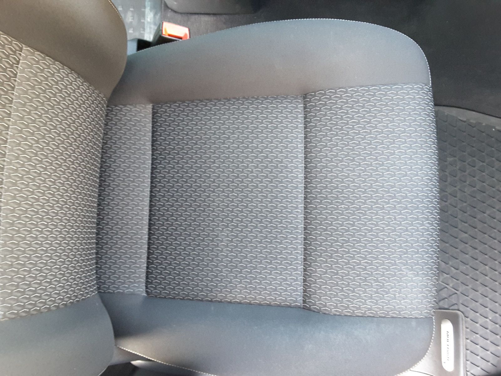 Volkswagen T6 Multivan 2.0 TDI DSG - Samsaru's Car Outlet