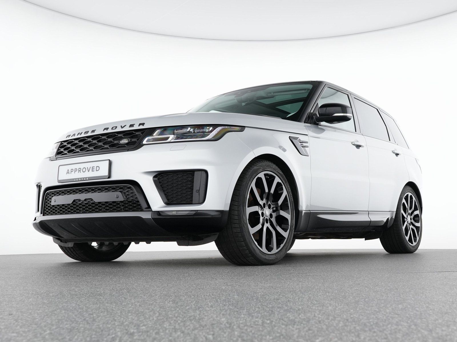Range Rover Sport SDV6 HSE Black - Samsaru's Car Outlet