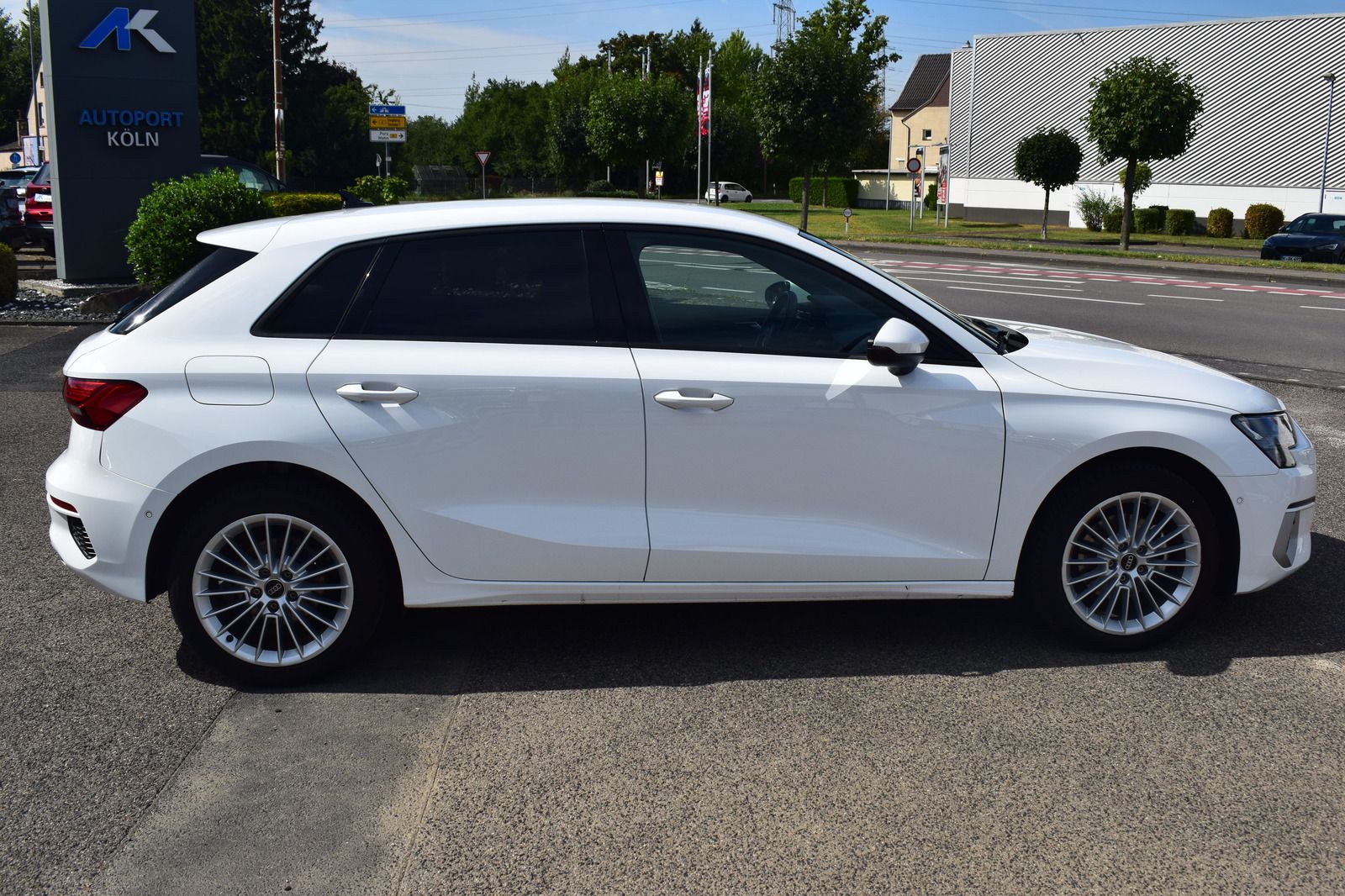 Audi A3 Sportback 30 TDI advanced Automatik/AHK