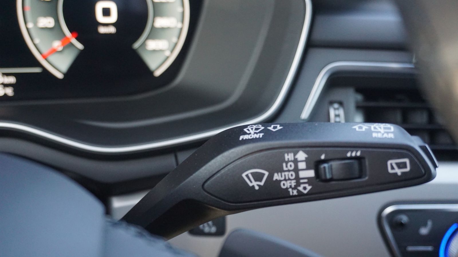 Audi A4 40 quattro S-Line - Samsaru's Car Outlet