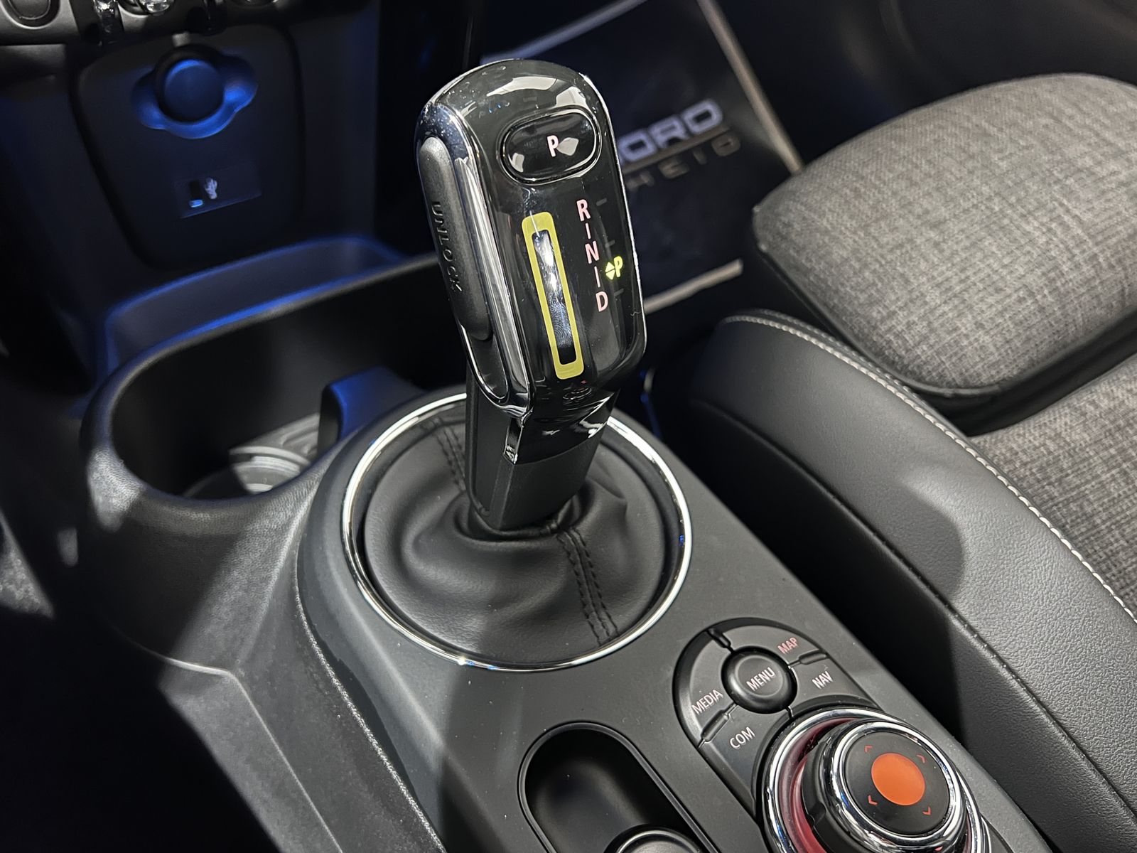 MINI Cooper SE Trim - Samsaru's Car Outlet