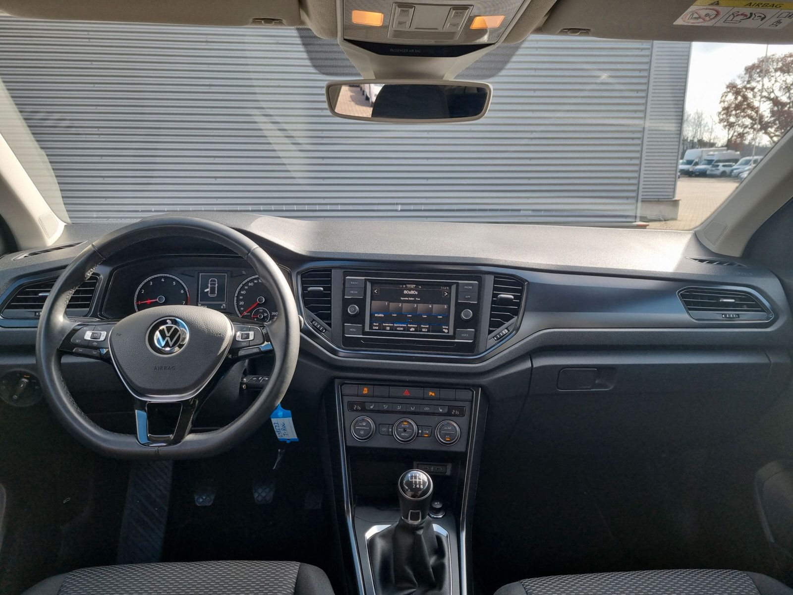Volkswagen T-Roc 1.0 TSI - Samsaru's Car Outlet