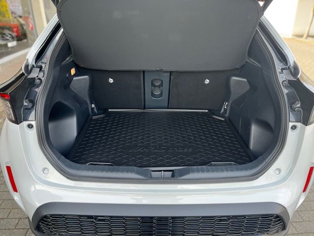 Toyota Yaris Cross 1.5 Hybrid GR Sport - HEAD., elektr.