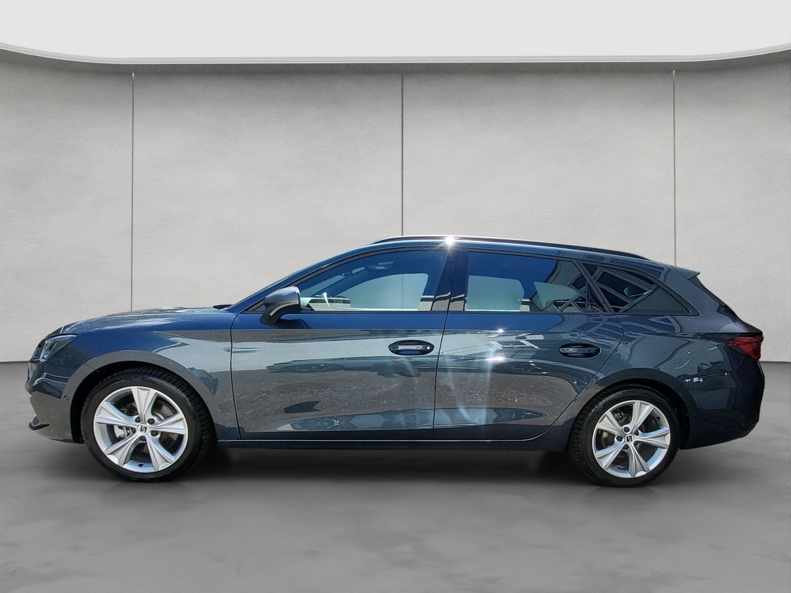 Seat Leon Sportstourer 2.0 TDI DSG FR AHK NAV RFK LAN