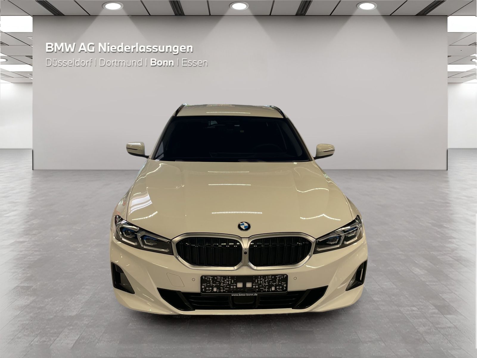 BMW 318i Touring AHK Driv.Assist.Prof Kamera LED