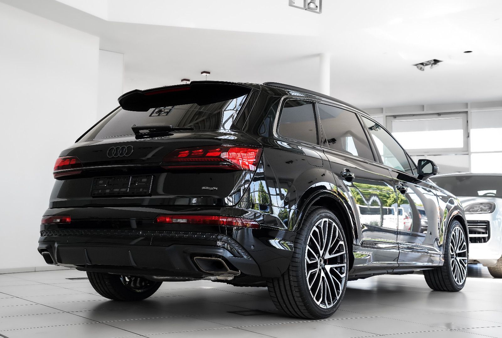 Audi Q7 50 TDI quattro S line Maasage Laser B&O AHK