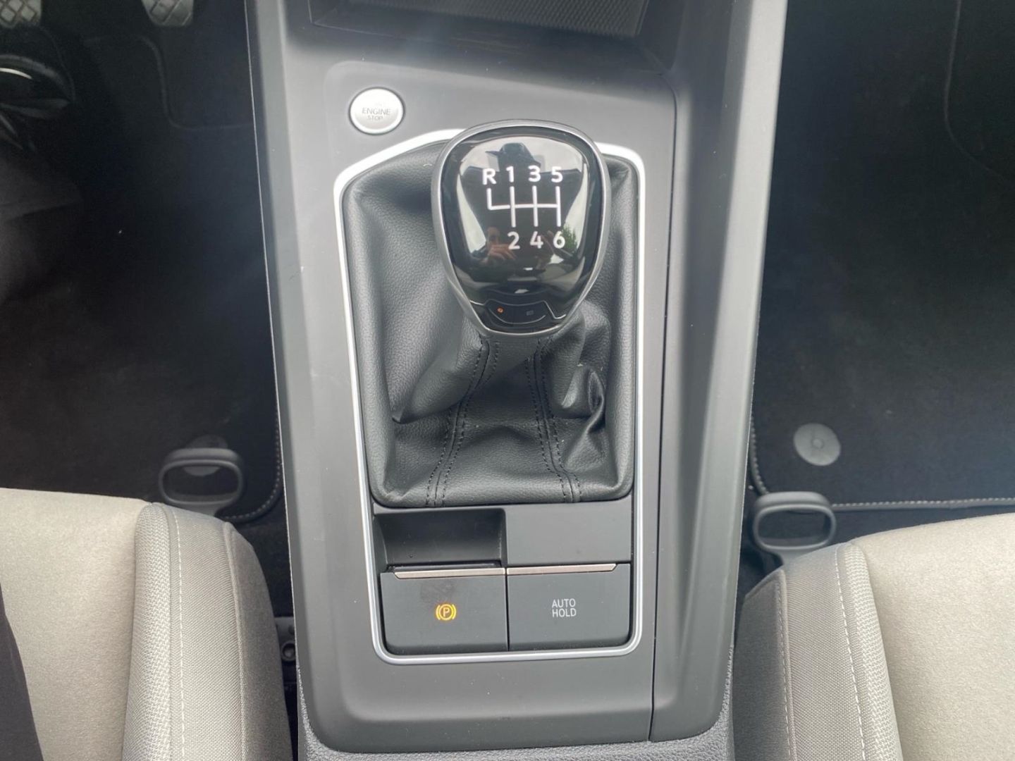 Volkswagen Golf 8 VIII Life 1.5 TSI - Samsaru's Car Outlet